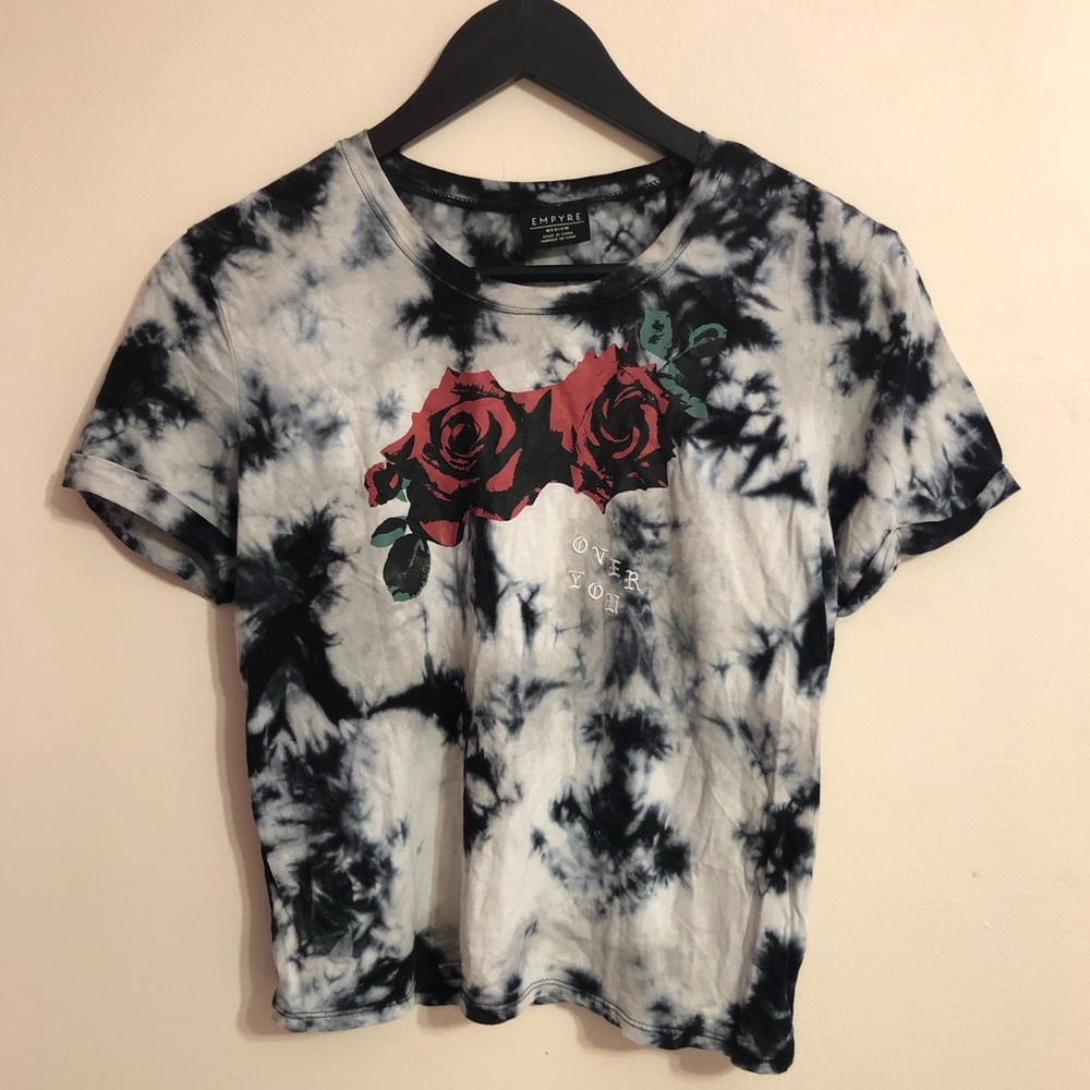 Empyre Tye Die Rose Crop Top Tee Shirt